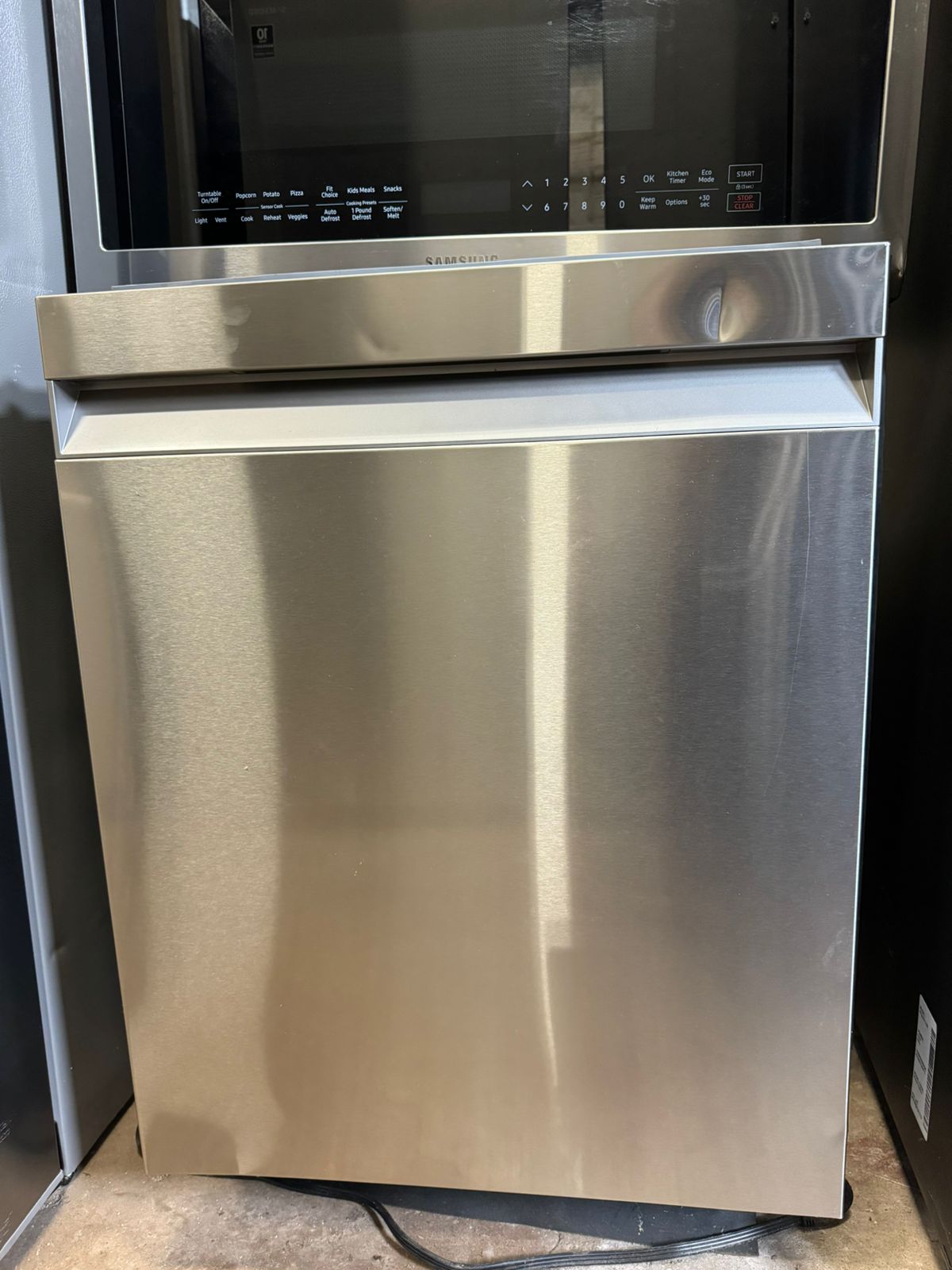 Linear wash shops dishwasher